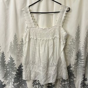Old Navy tank top babydoll white lace. Size Large